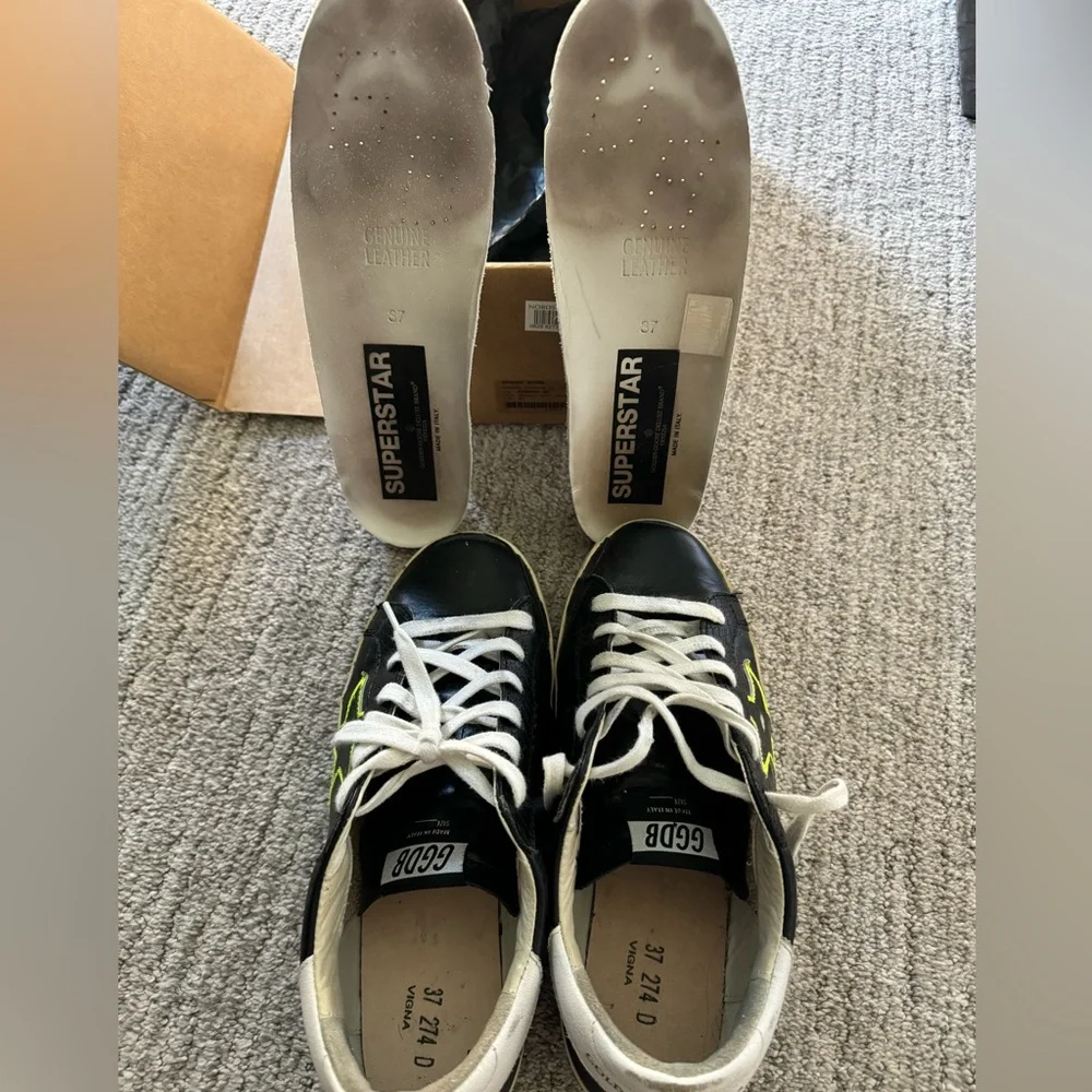 Golden Goose Superstar Sneakers - Picture 4 of 5